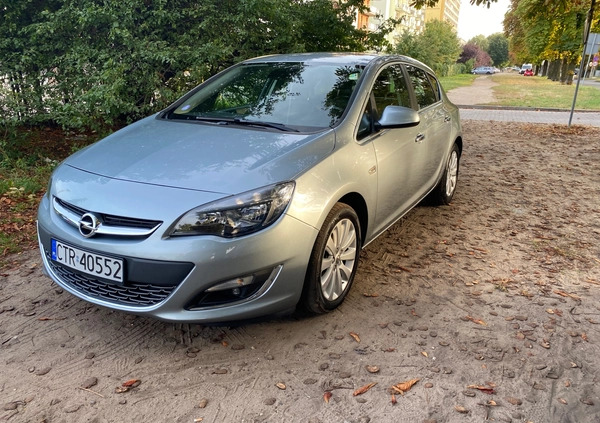 Opel Astra cena 27000 przebieg: 238000, rok produkcji 2013 z Chełmża małe 67